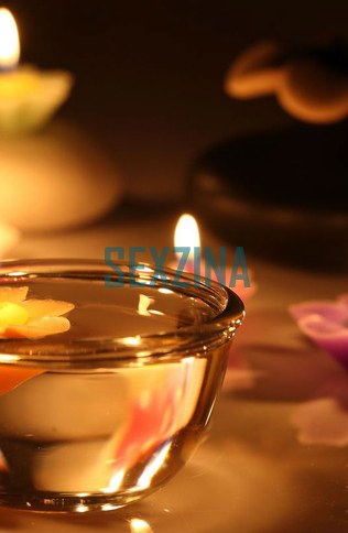 המודל, ביישן, מחפש מאהב