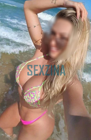 מפתה ומעורר השראה, יש לה חזה יפה
